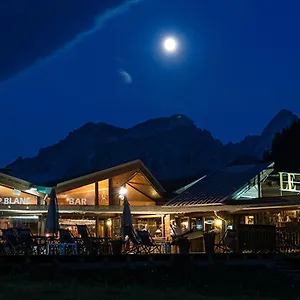 Otel Le Loup Blanc